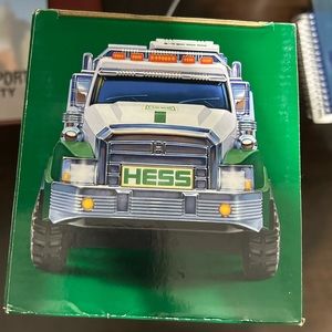 2017 Hess Truck - Dumptruck